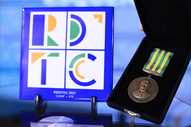 Captura de Tela 2021-12-06 às 09.01.48.png