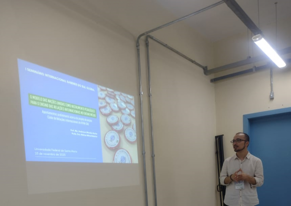 Trabalho sobre projeto de ensino, desenvolvido no Campus Avançado Uruguaiana, é destaque em painel de evento científico da UFSM