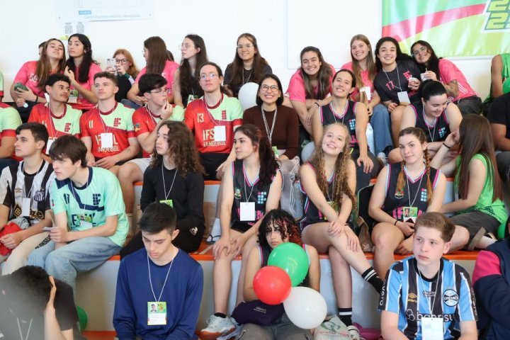 estudantes notícia21072025