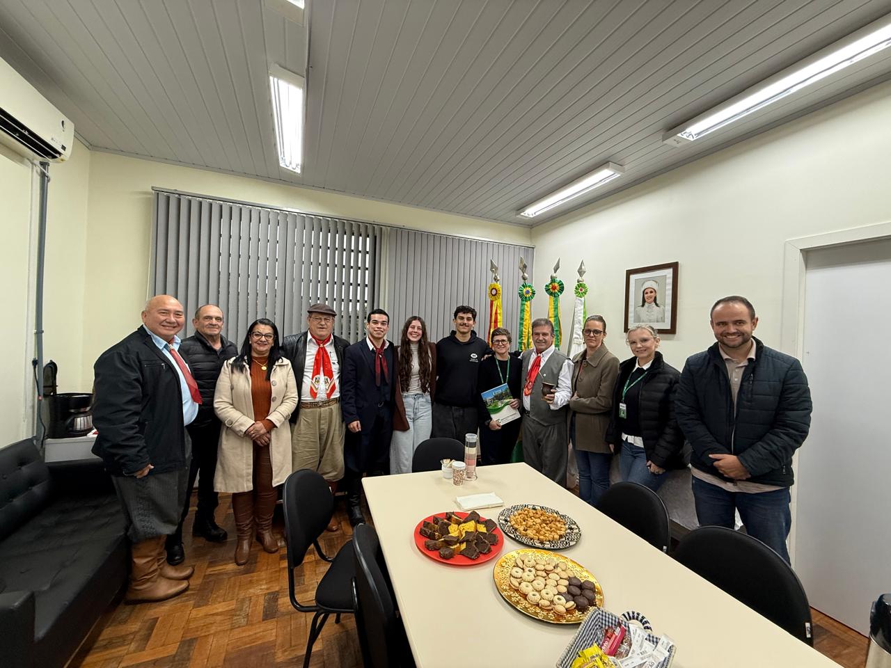 1 Visita Deputado Pompeo