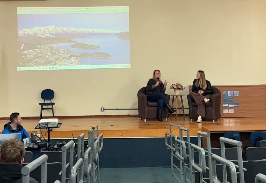 3 Natália Roda de Conversa 1