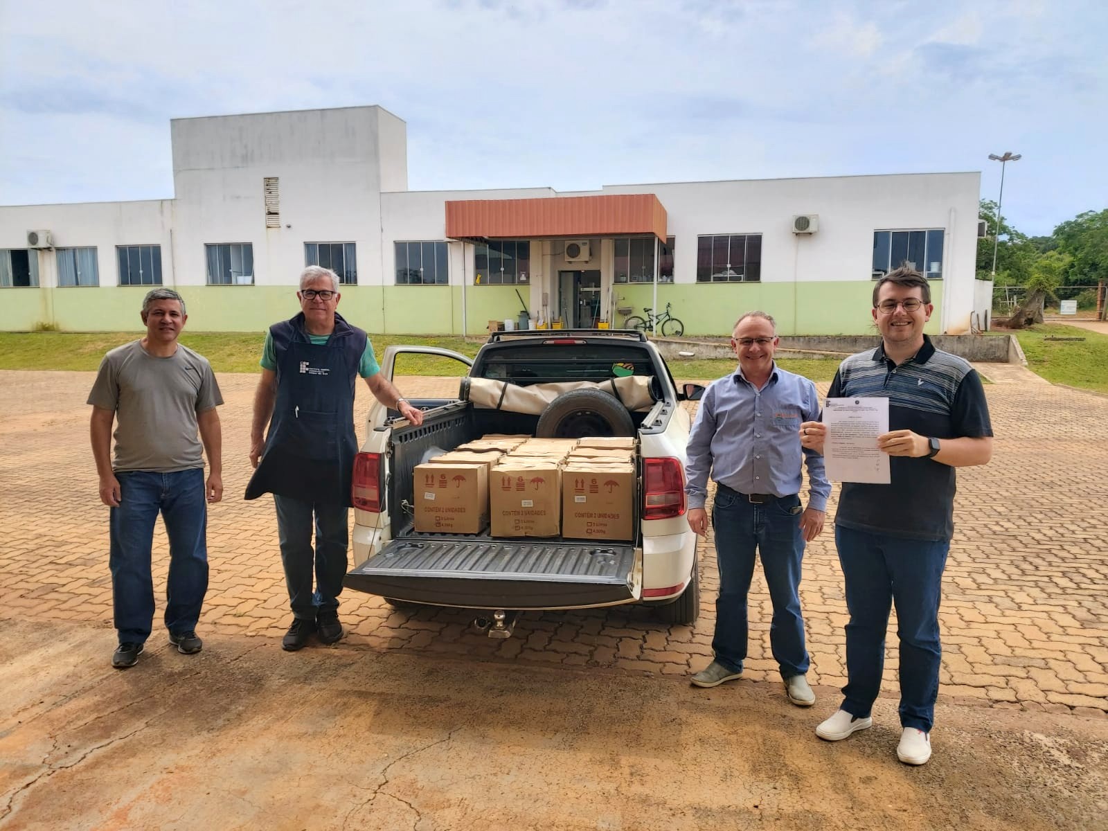 Entrega para o Pastor Edir Igreja Luterana