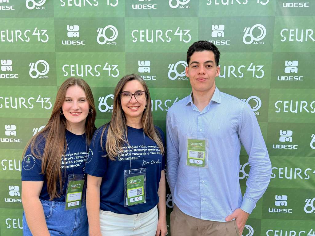 Júlia Daniela e José no Seurs