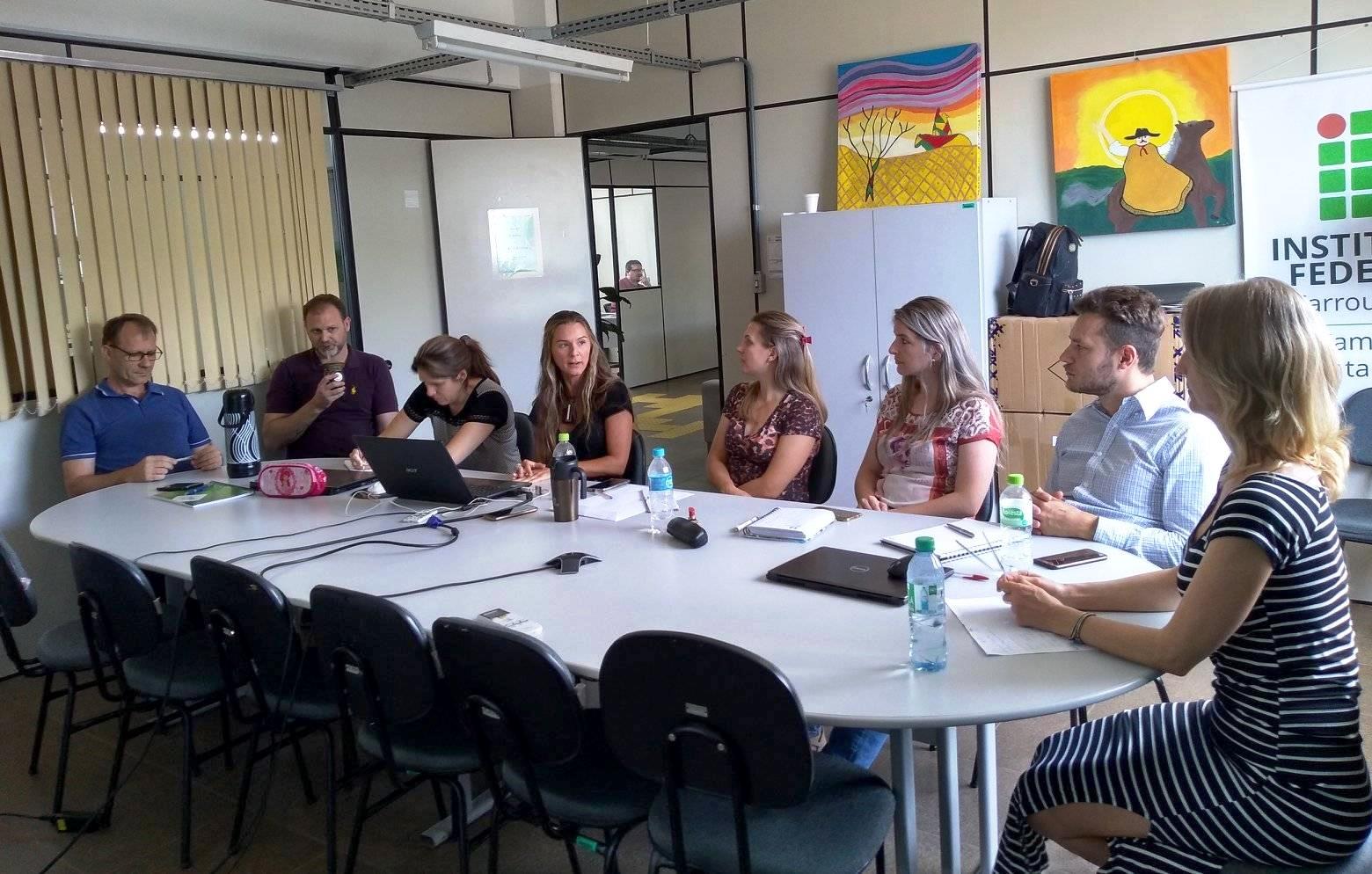 Tec em Adm Ead reunião.jpg