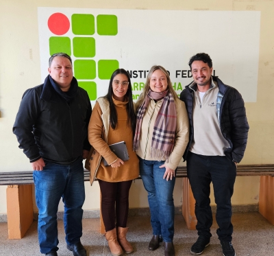 IFFar Alegrete recebe visita de representantes da Saúde e Cultura de Manoel Viana