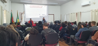 Coordenação de Ações Afirmativas (CAA) e o Núcleo de Gênero e Diversidade Sexual (NUGEDIS) do Campus Jaguari promoveram ações junto aos estudantes dos cursos Integrados .