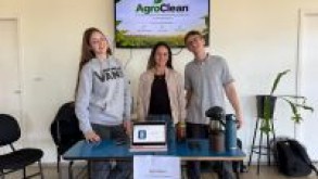 Alunos do Técnico em Agropecuária Apresentam Trabalhos da PPI no evento Agro Innovation Click to enlarge image 1 Agro Clean.jpeg