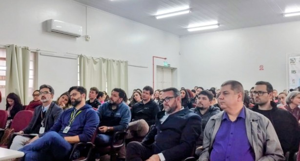 Transição de cursos para o novo Campus Santiago foi tema de reunião no Campus Jaguari Reunião Jaguari_19_08_2026.jpg