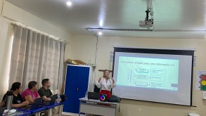 Professora do IFFar – Campus Santo Augusto ministra palestras sobre IA e BNCC Computação durante a parada pedagógica da EMEF Antonio Liberato Professora do IFFar – Campus Santo Augusto ministra palestras sobre IA e BNCC…