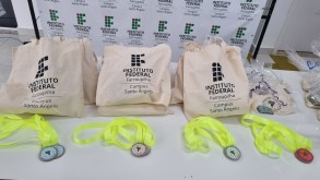 IFFar-SAn realiza entrega de medalhas da 4ª Feira de Ciências e Matemática IFFar-SAn realiza entrega de medalhas da 4ª Feira de Ciências e Matemática